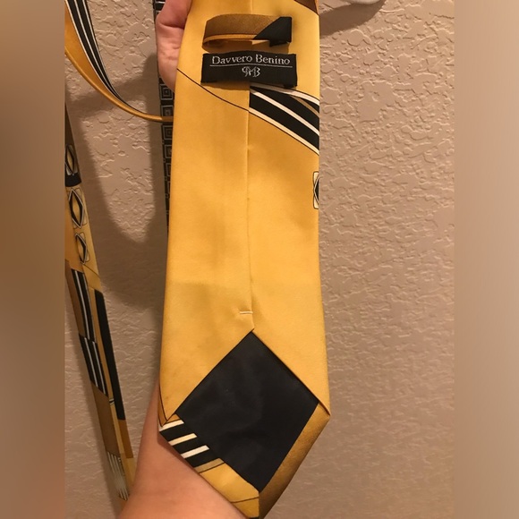 DAVVERO BENINO 100% POLYESTER PRINT TIE & CHRISTIAN AUJARD PARIS GEOMETRIC TIE - Picture 5 of 14